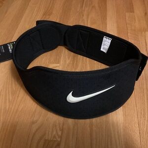 Nike unisex strength lifting belt - size Large